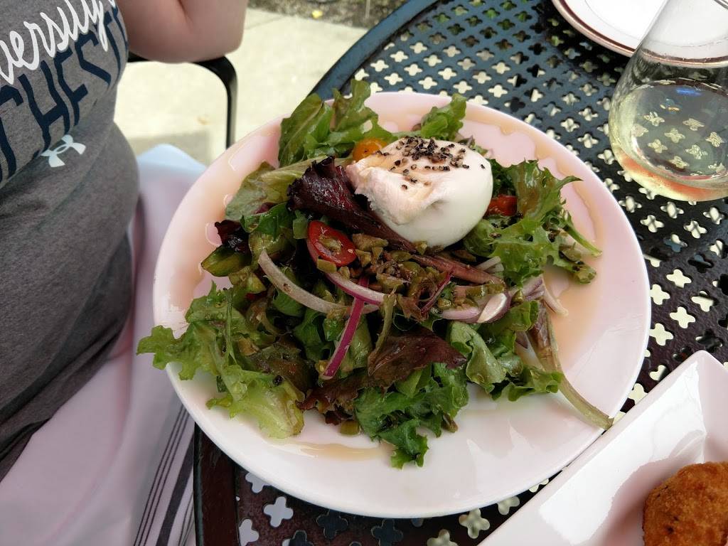 Luxe Kitchen & Lounge | night club | 6605 Detroit Ave, Cleveland, OH 44102, USA | 2169200600 OR +1 216-920-0600