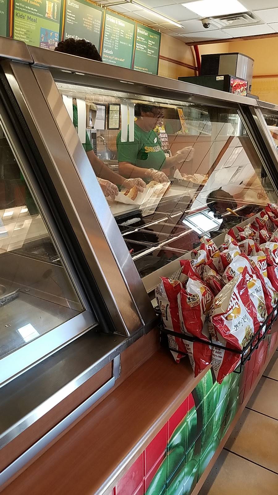 Subway | restaurant | 1323 Bell Rd, Antioch, TN 37013, USA | 6158320777 OR +1 615-832-0777