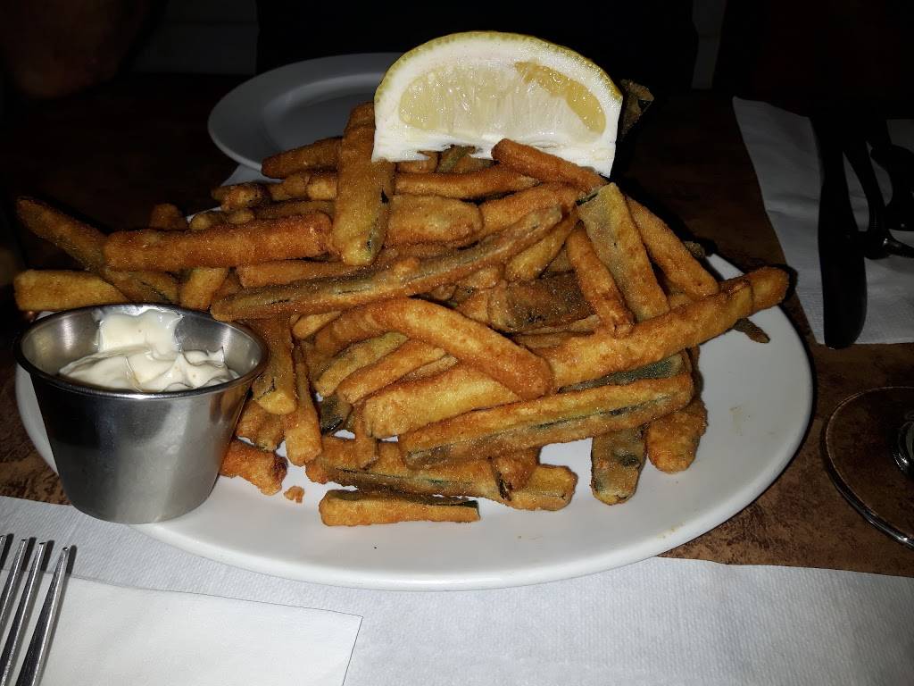 Pizarros | restaurant | 366 Marguerite Ave, Vanier, ON K1L 6S5, Canada | 6137477777 OR +1 613-747-7777