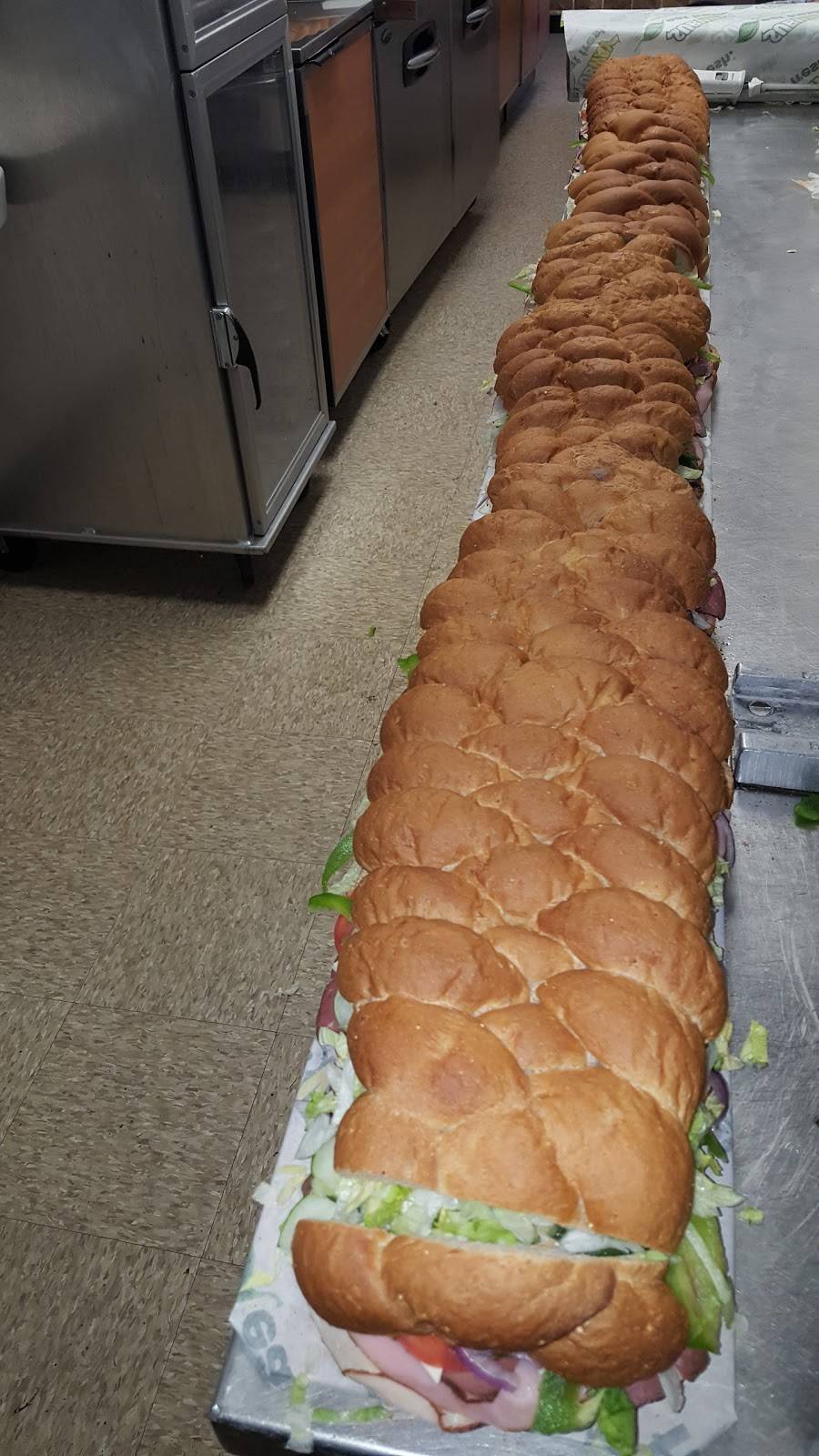 Subway Restaurants | restaurant | 8940 E 38th St, Indianapolis, IN 46226, USA | 3178977060 OR +1 317-897-7060