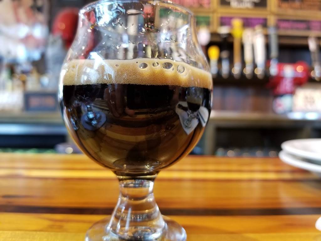 M.L.Rose Craft Beer & Burgers - Capitol View | restaurant | 431 11th Ave N, Nashville, TN 37203, USA | 6157294445 OR +1 615-729-4445