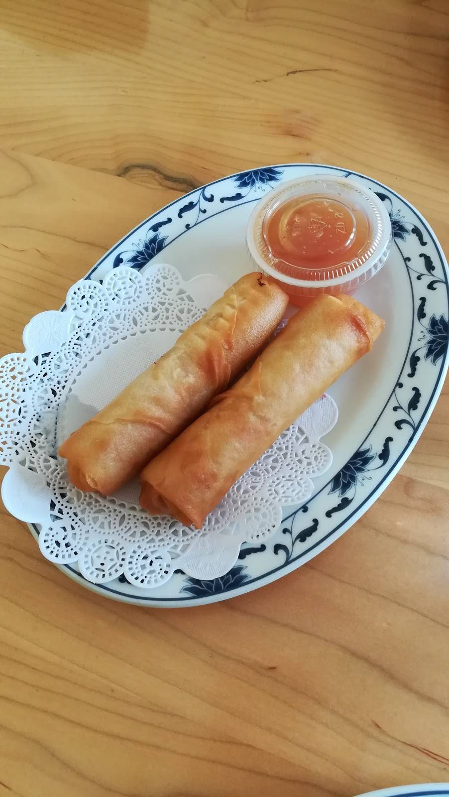 Lis Place | restaurant | 51 West St, Freeport, ME 04032, USA | 2078659299 OR +1 207-865-9299