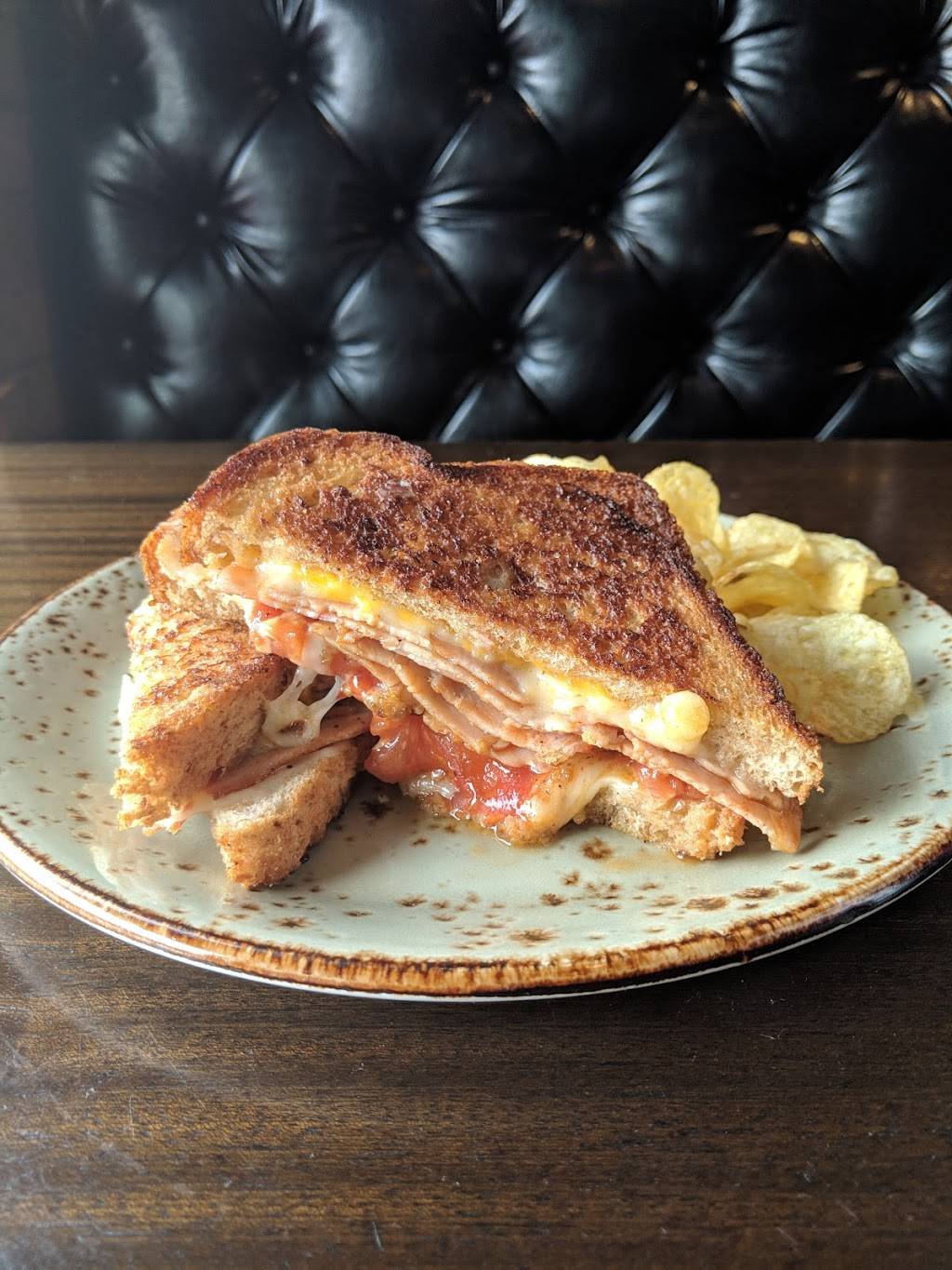 Nighthawks Diner & Bar | restaurant | 3753 Nicollet Ave, Minneapolis, MN 55409, USA | 6122488111 OR +1 612-248-8111