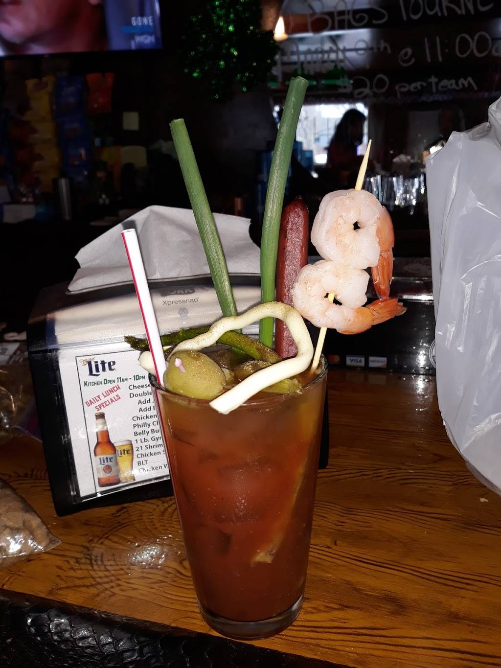 C & Cs Mosquito Inn | restaurant | 3208 4 Mile Rd, Racine, WI 53404, USA | 2625834378 OR +1 262-583-4378