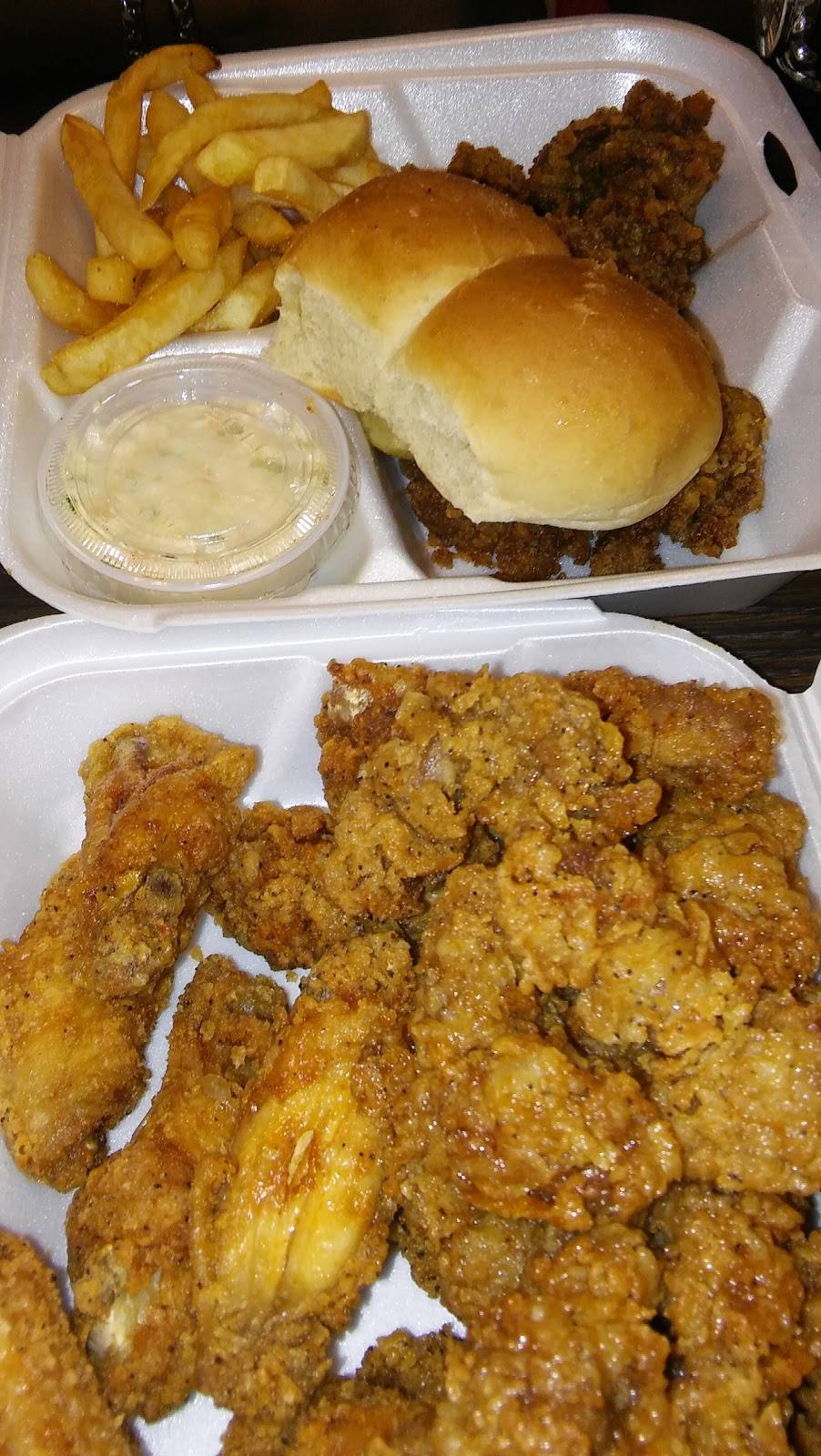 Barbers Drive In | restaurant | 2205 1st Ave SE, Moultrie, GA 31788, USA | 2299853993 OR +1 229-985-3993