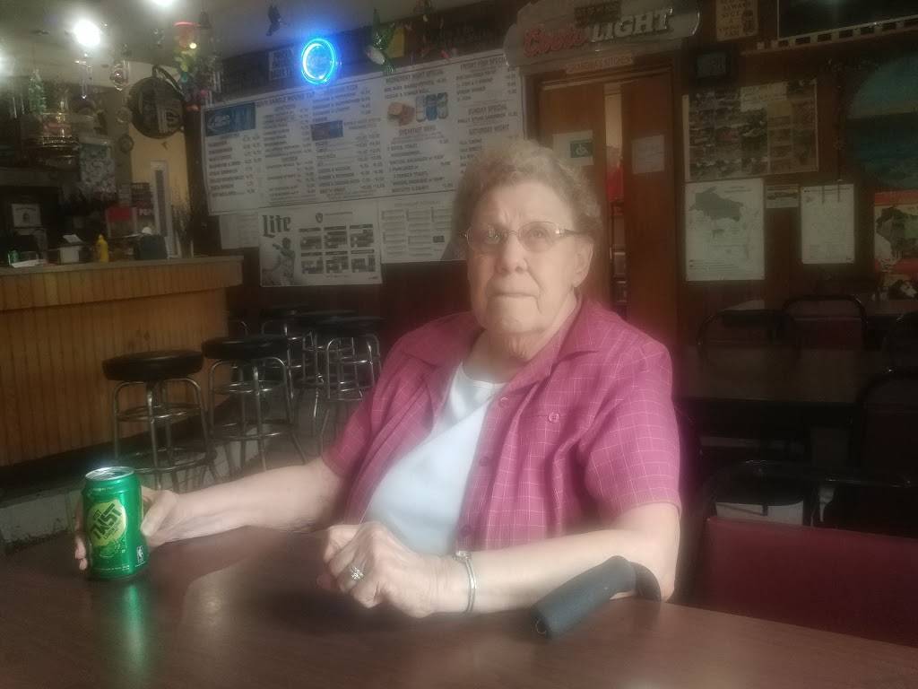 Bevs Saddle Mound Tap | restaurant | N8376 Pray Rd, Pittsville, WI 54466, USA | 7158847355 OR +1 715-884-7355