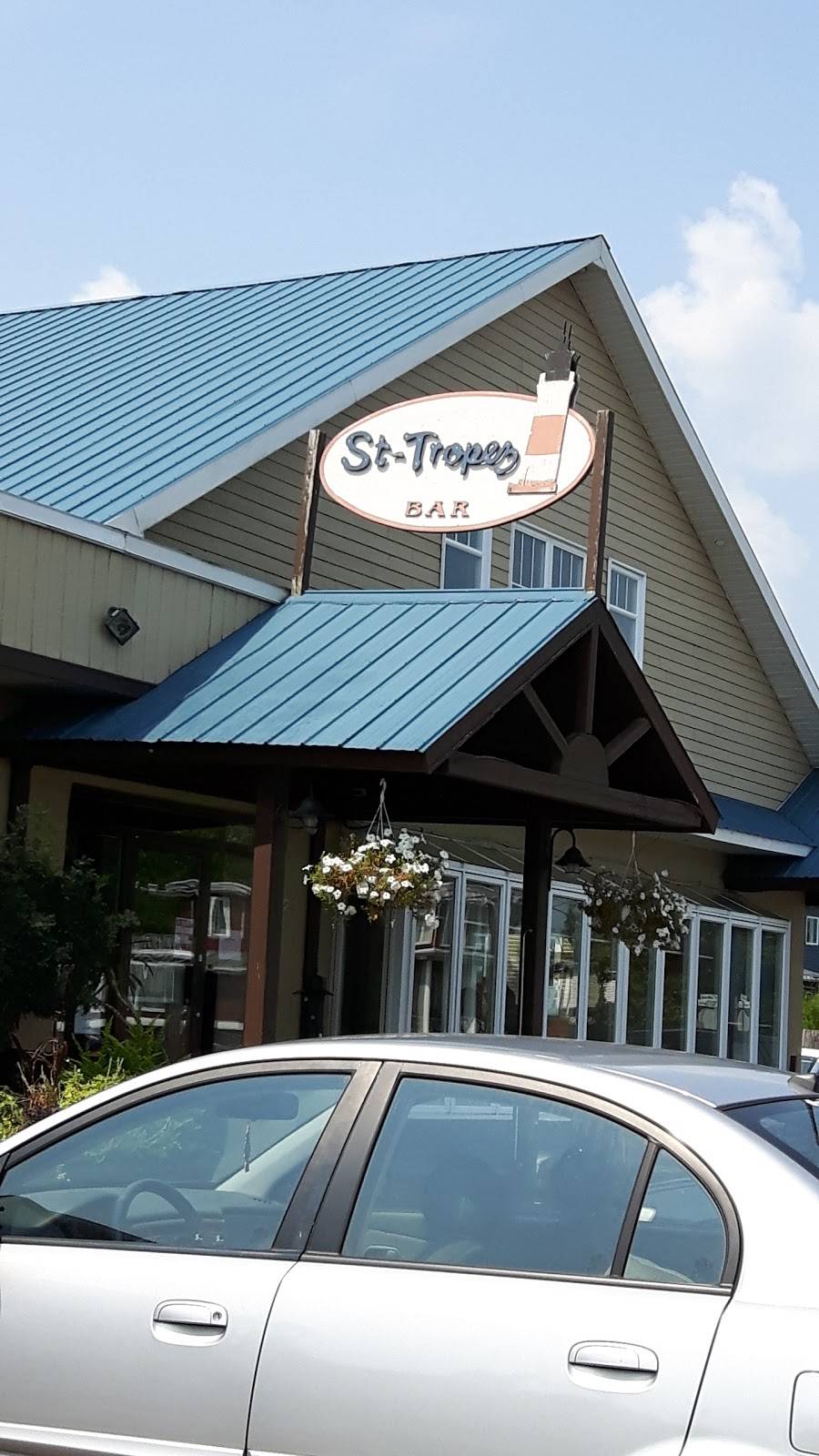 Marina St-Tropez | restaurant | 23 23 39 Av, Saint-Blaise-sur-Richelieu, QC J0J 1W0, Canada | 4502913300 OR +1 450-291-3300