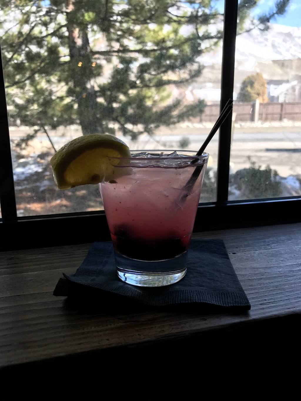 The Hog Wallow Pub | restaurant | 3200 E Big Cottonwood Canyon Rd, Cottonwood Heights, UT 84121, USA | 8017335567 OR +1 801-733-5567