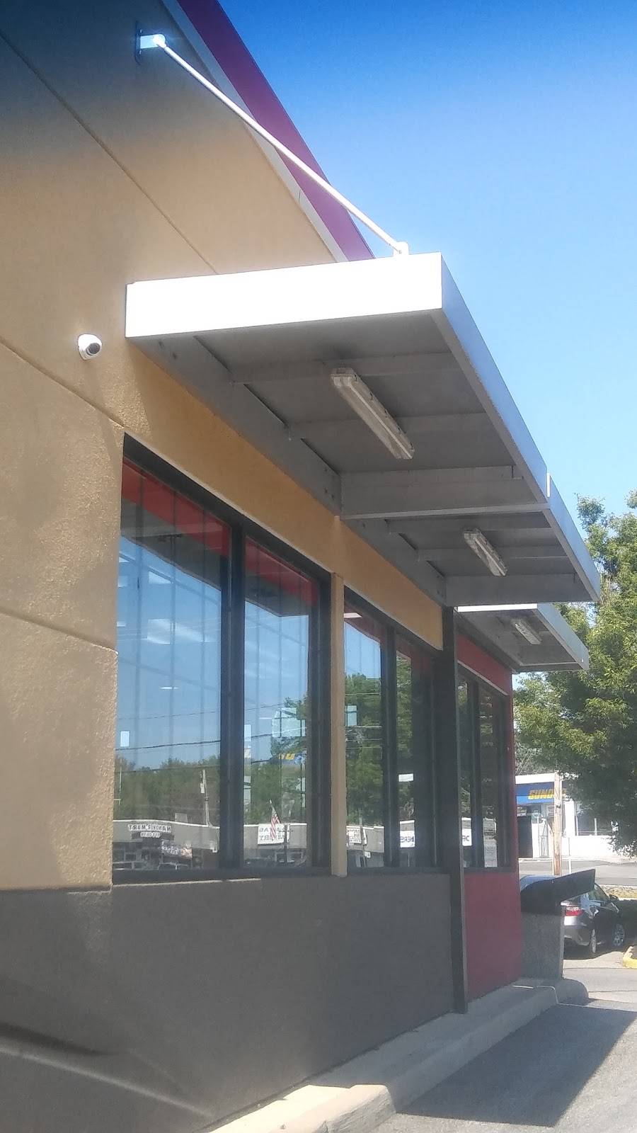 Burger King | restaurant | 208 Hanover St, Pemberton, NJ 08068, USA | 6097269828 OR +1 609-726-9828