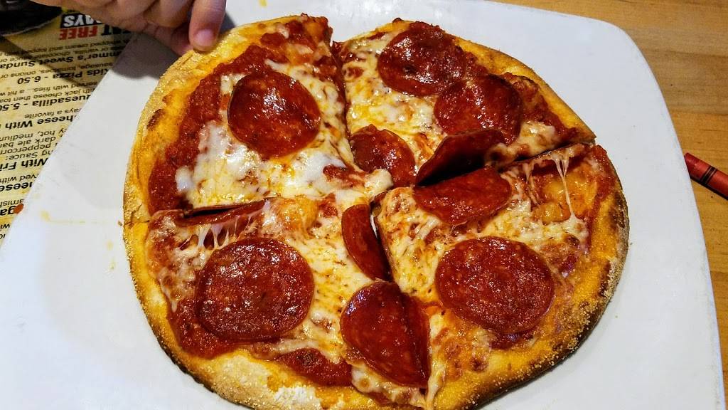 Uncle Bears Grill & Tap | restaurant | 21151 E Rittenhouse Rd, Queen Creek, AZ 85142, USA | 4808823177 OR +1 480-882-3177