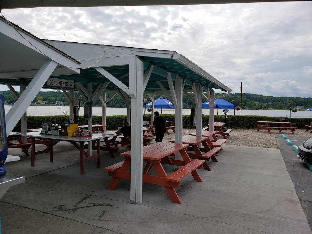 Sea View Snack Bar | restaurant | 145 Greenmanville Ave, Mystic, CT 06355, USA | 8602694638 OR +1 860-269-4638