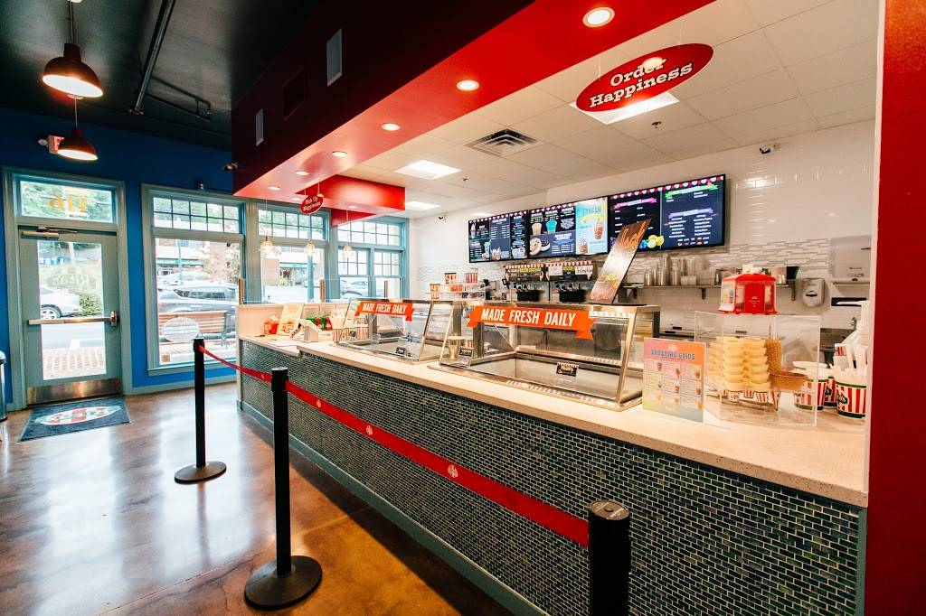 Ritas Italian Ice & Frozen Custard | restaurant | 116 Church St NW, Vienna, VA 22180, USA | 7032728564 OR +1 703-272-8564