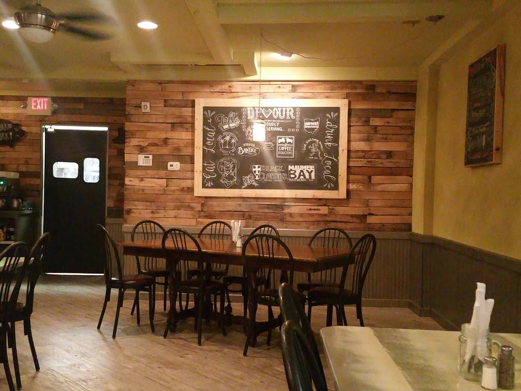 Billy Vs | restaurant | 161 Superior St, Rossford, OH 43460, USA | 4197202244 OR +1 419-720-2244