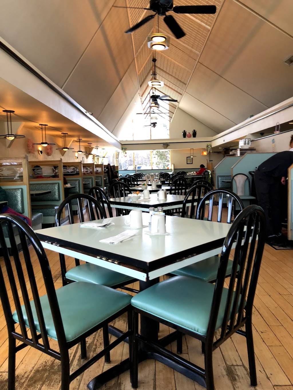 Grandma Sallys Family Restaurant | restaurant | 7301 W North Ave, River Forest, IL 60305, USA | 7087712047 OR +1 708-771-2047