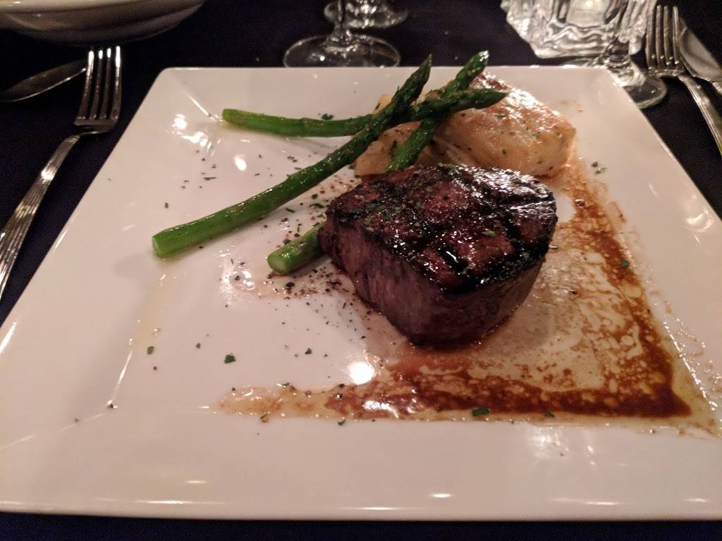 Giovannis | restaurant | 330 Oakwood Blvd, Detroit, MI 48217, USA | 3138410122 OR +1 313-841-0122