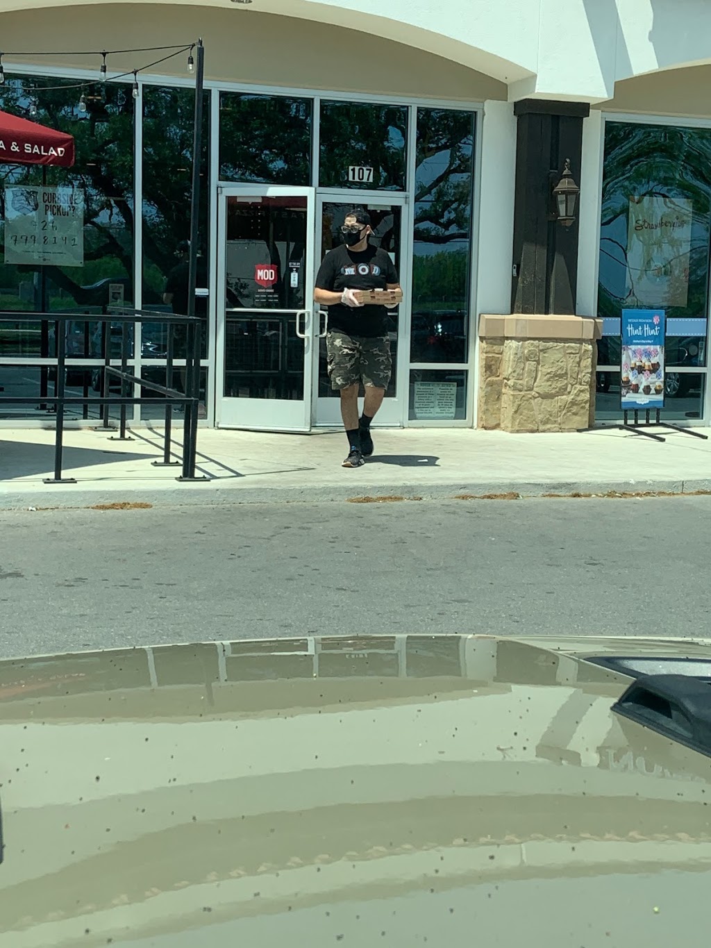 MOD Pizza | restaurant | 5619 TX-1604 Loop, San Antonio, TX 78253, USA | 8305214413 OR +1 830-521-4413