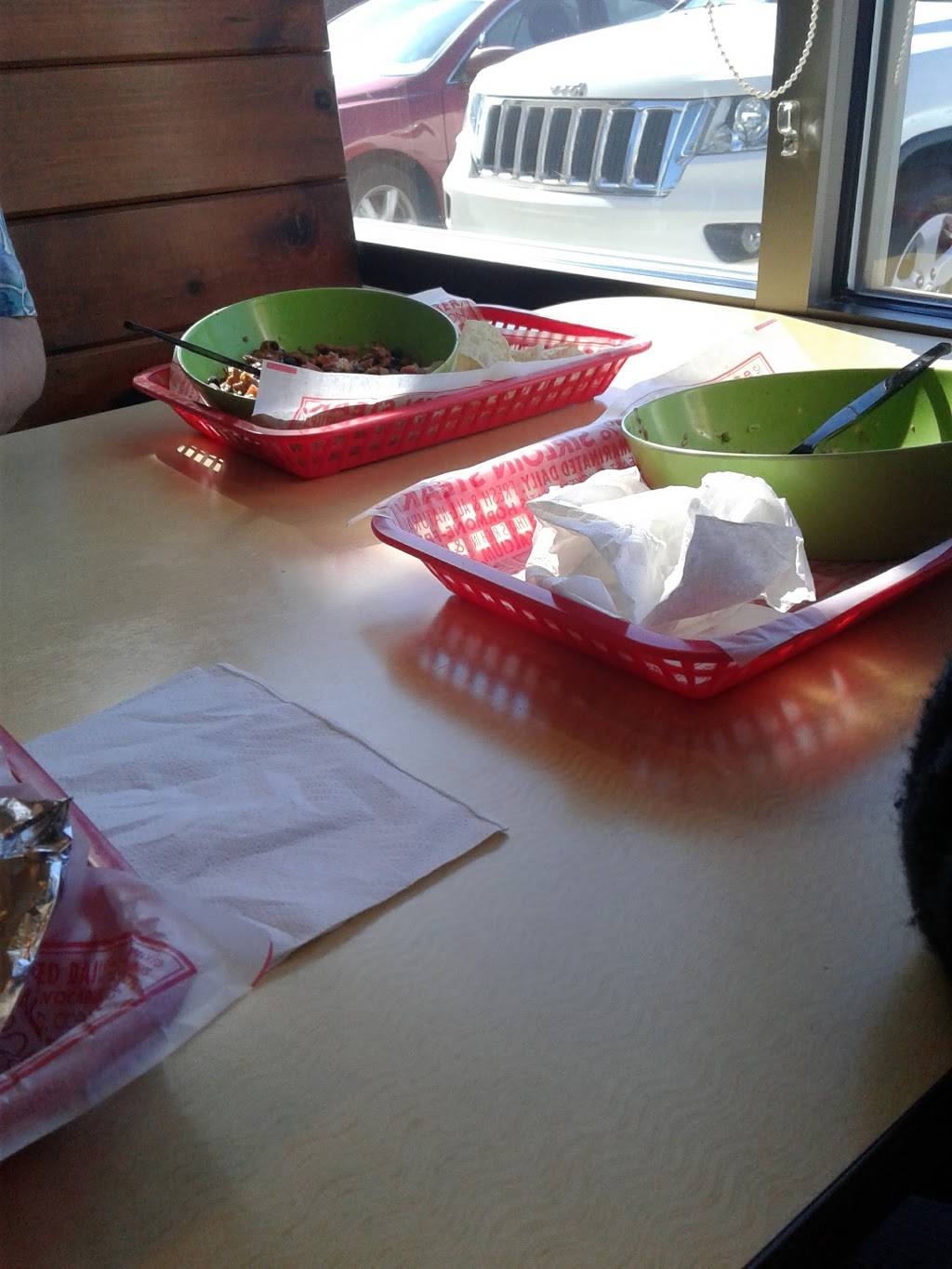 Barberitos Southwestern Grille & Cantina | restaurant | 215 Brookview Centre Way #101, Knoxville, TN 37919, USA | 8653300068 OR +1 865-330-0068