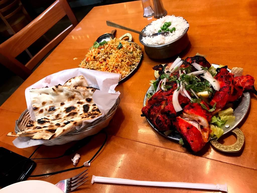 Bollywood Bites | restaurant | 1051 Gayley Ave, Los Angeles, CA 90024, USA | 3108241046 OR +1 310-824-1046