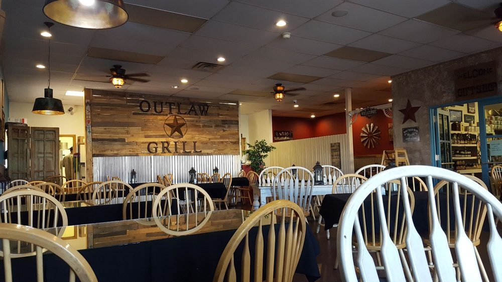 Outlaw Grill | restaurant | 521 W Navajo Dr, Hobbs, NM 88240, USA | 5753922012 OR +1 575-392-2012