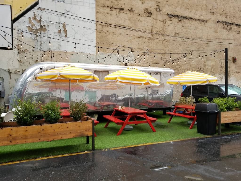 Chicas Tacos | meal delivery | 800 South La Brea Ave, Los Angeles, CA 90036, USA | 2138960373 OR +1 213-896-0373