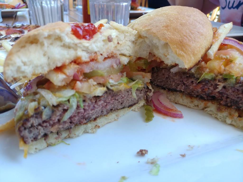 Chambers Landing Bar & Grill | restaurant | 6300 W Lake Blvd, Homewood, CA 96141, USA | 5305259190 OR +1 530-525-9190