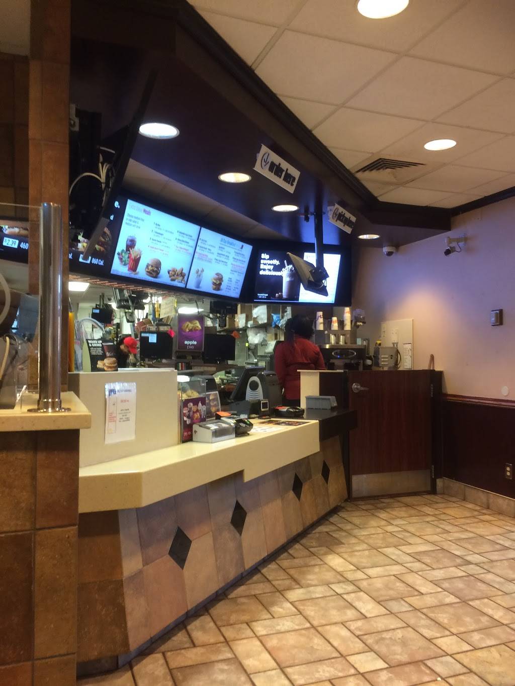 McDonalds | cafe | 39700 Five Mile Road, Plymouth, MI 48170, USA | 7344200033 OR +1 734-420-0033