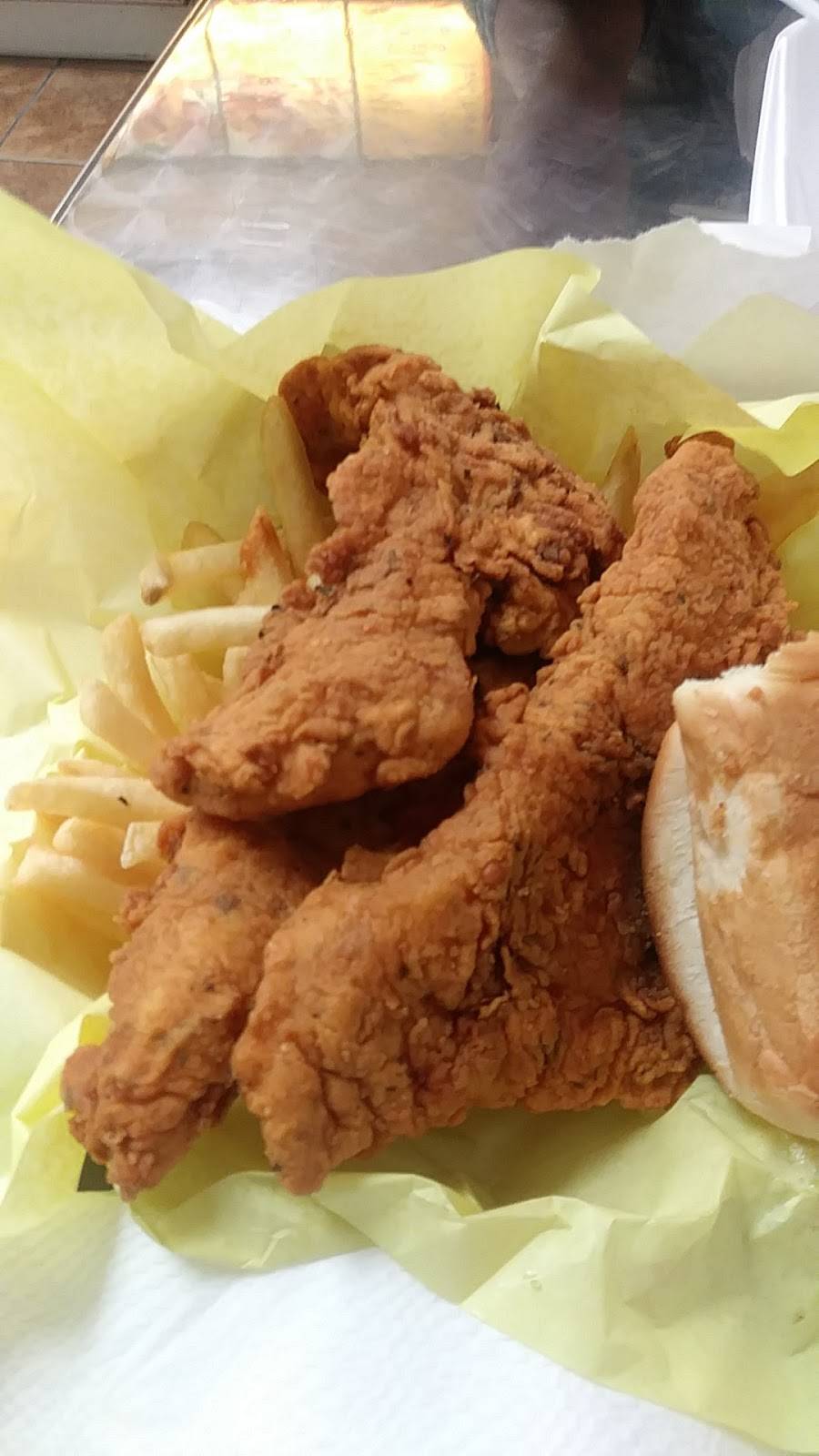 Louisiana Fried Chicken | restaurant | 901 E Artesia Blvd, Long Beach, CA 90805, USA | 5624281071 OR +1 562-428-1071