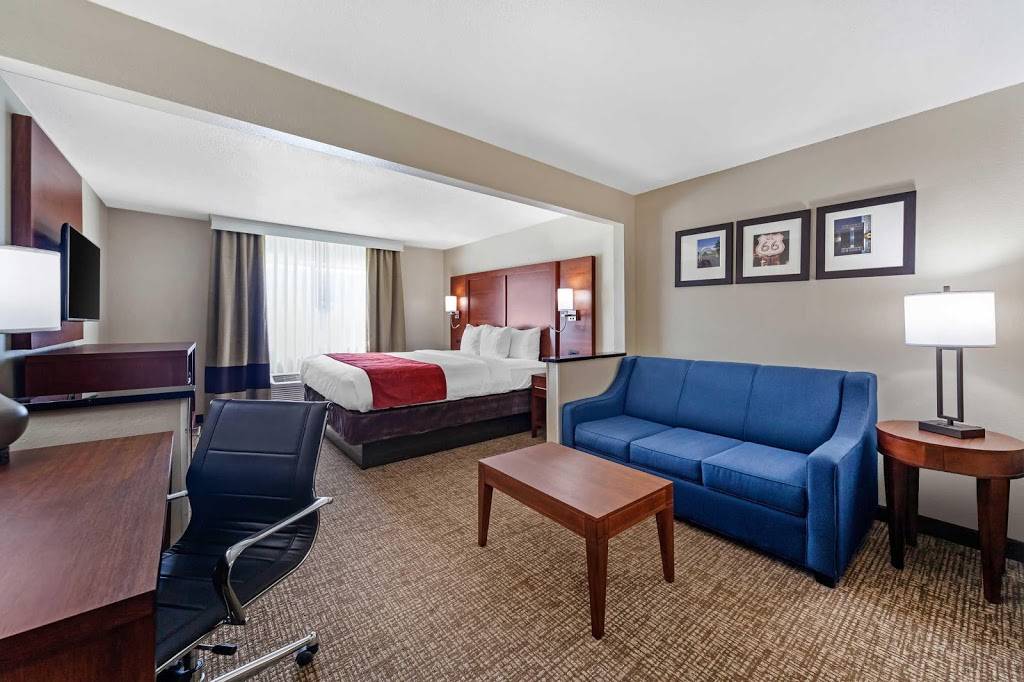 Comfort Inn Oklahoma City South - I-240 | restaurant | 7601 C A Henderson Blvd, Oklahoma City, OK 73139, USA | 4056313111 OR +1 405-631-3111