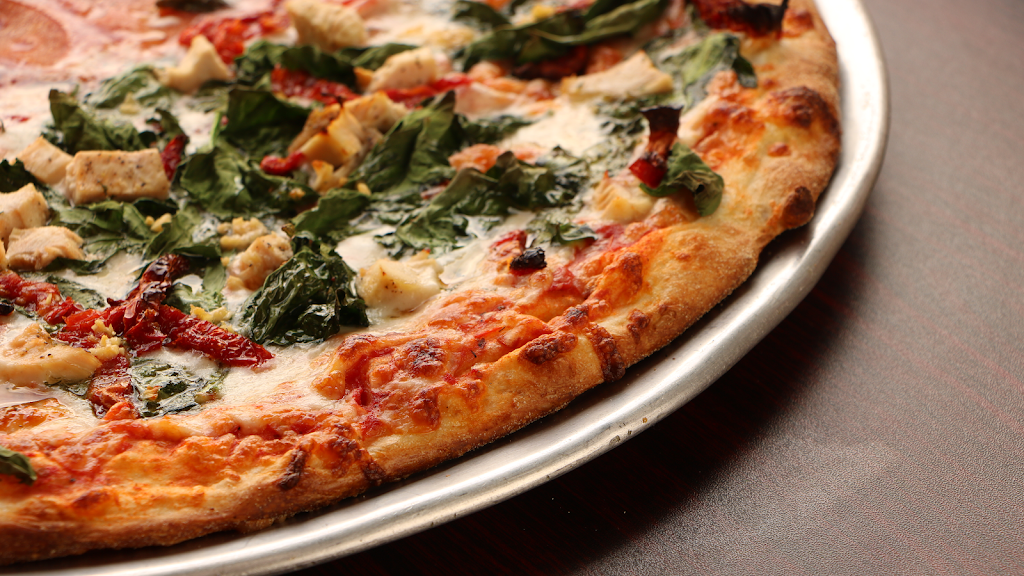 Deano’s Pizza and Pasta | restaurant | 10865 Cross Creek Blvd, Tampa, FL 33647, USA | 8139820300 OR +1 813-982-0300