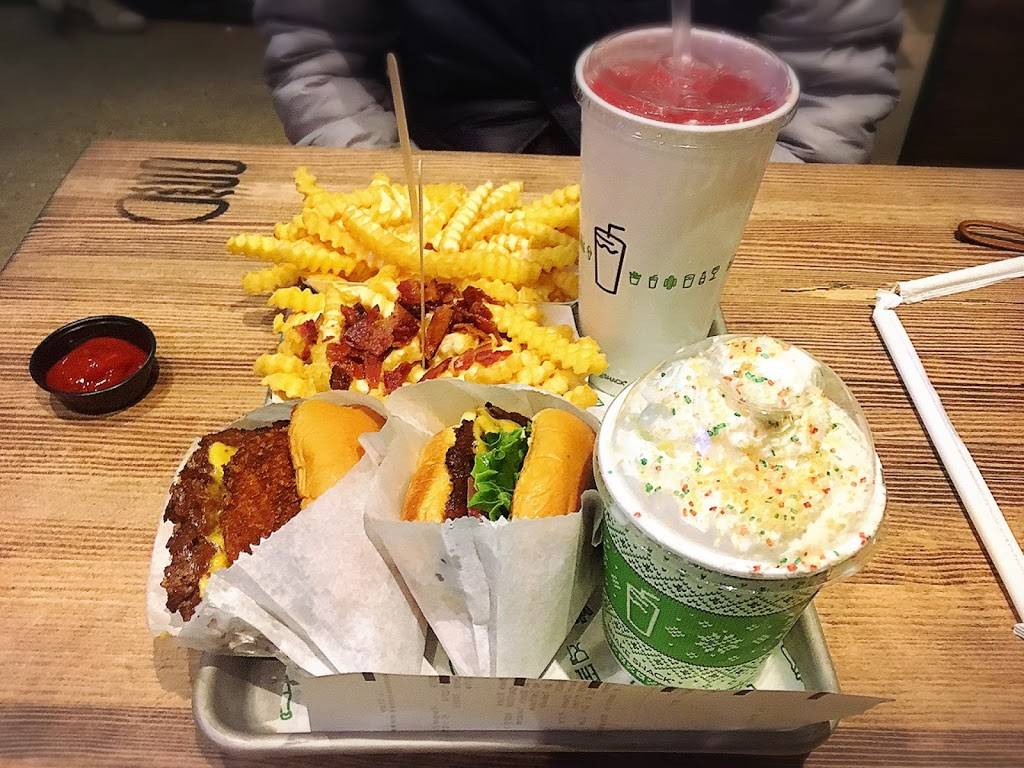 Shake Shack | restaurant | 2995 Larimer St, Denver, CO 80205, USA | 7205438609 OR +1 720-543-8609
