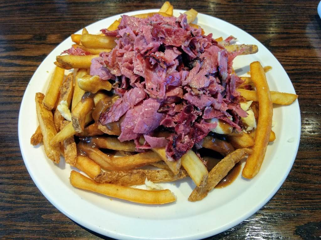 Tap & Pour | restaurant | Mississauga, ON L4W 1S9, Canada | 4167762658 OR +1 416-776-2658