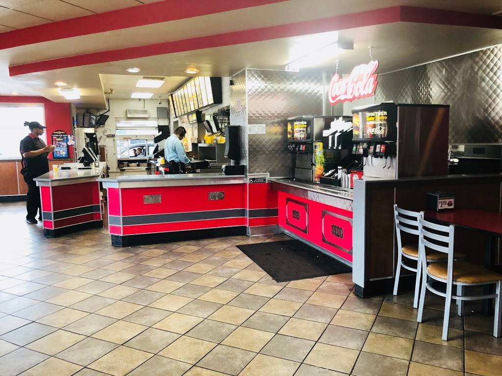 Carls Jr. | meal takeaway | 5166 Vineland Ave, North Hollywood, CA 91601, USA | 8187635240 OR +1 818-763-5240