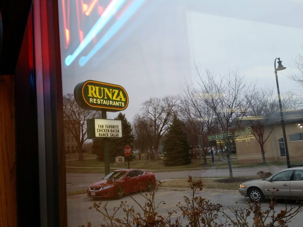 Runza Restaurant | restaurant | 202 N Washington St, Papillion, NE 68046, USA | 4025969805 OR +1 402-596-9805