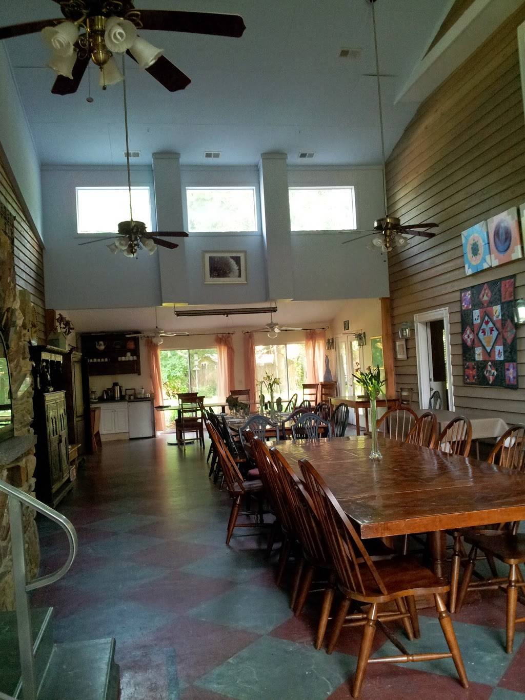 The Inn at Celebrity Dairy | restaurant | 144 Celebrity Dairy Way, Siler City, NC 27344, USA | 9197425176 OR +1 919-742-5176