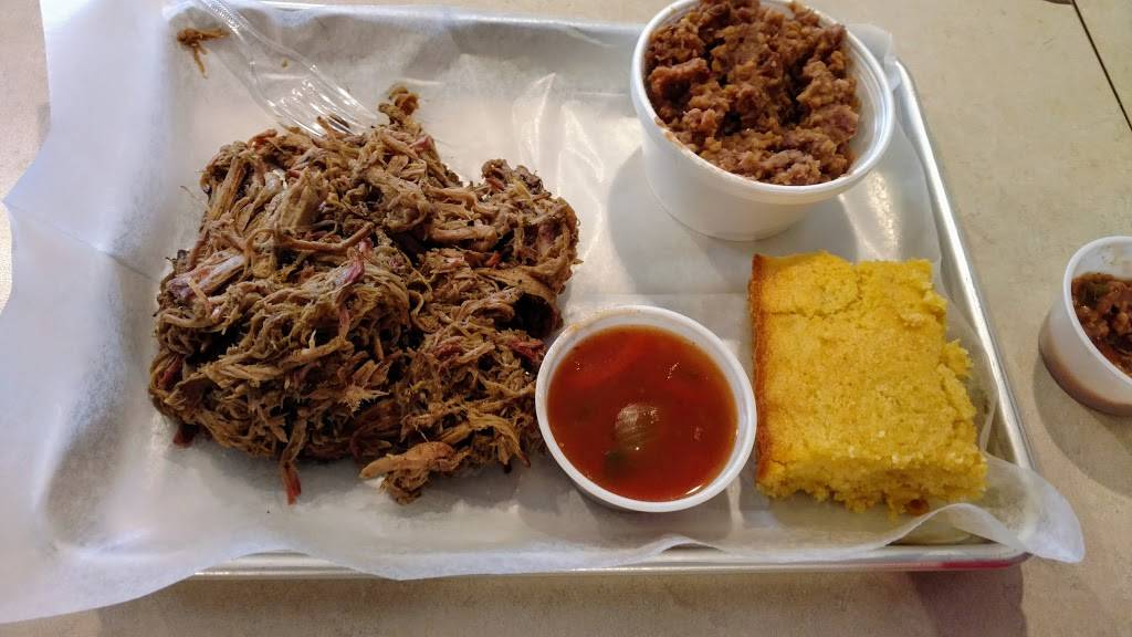 Lil BBQ Shack | restaurant | 5920 S Cedar St, Lansing, MI 48911, USA | 5179755328 OR +1 517-975-5328