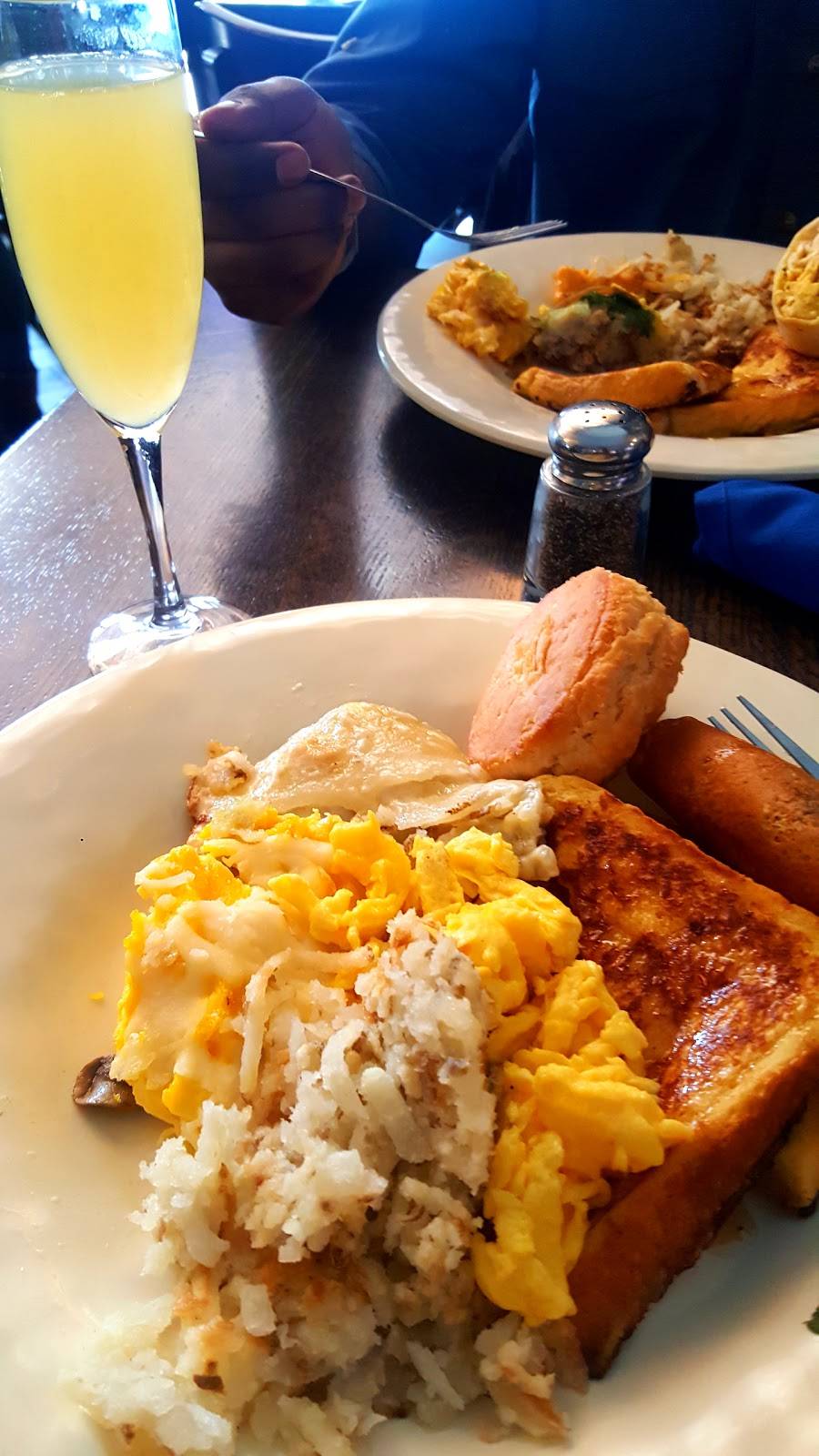 Duffys Tavern and Grille | restaurant | 420 W Diversey Pkwy, Chicago, IL 60614, USA | 7735499090 OR +1 773-549-9090