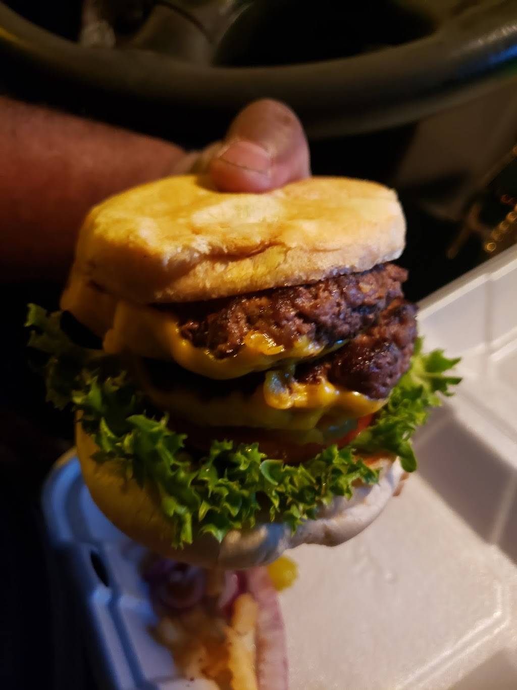 Hunters Restaurant Lounge | restaurant | 311 Midland St, Waco, NE 68460, USA | 4027285613 OR +1 402-728-5613