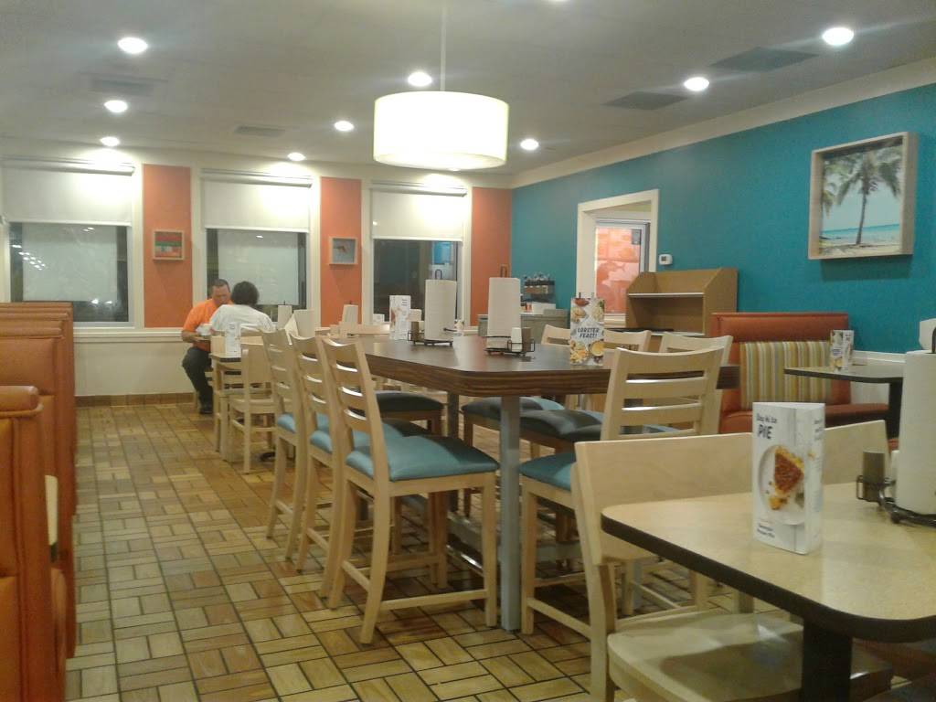 Captain Ds | restaurant | 1333 S Woodland Blvd, DeLand, FL 32720, USA | 3867384539 OR +1 386-738-4539