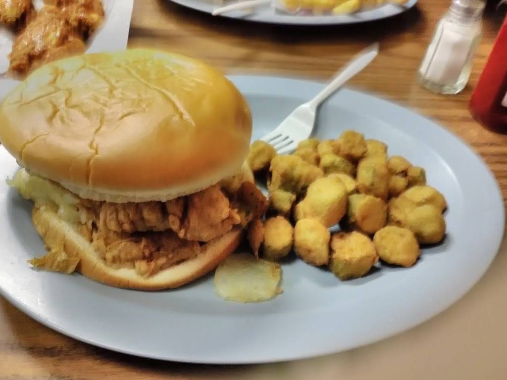 Tarheel Bar-B-Q | restaurant | 9 US-13, Eure, NC 27935, USA | 2523571094 OR +1 252-357-1094