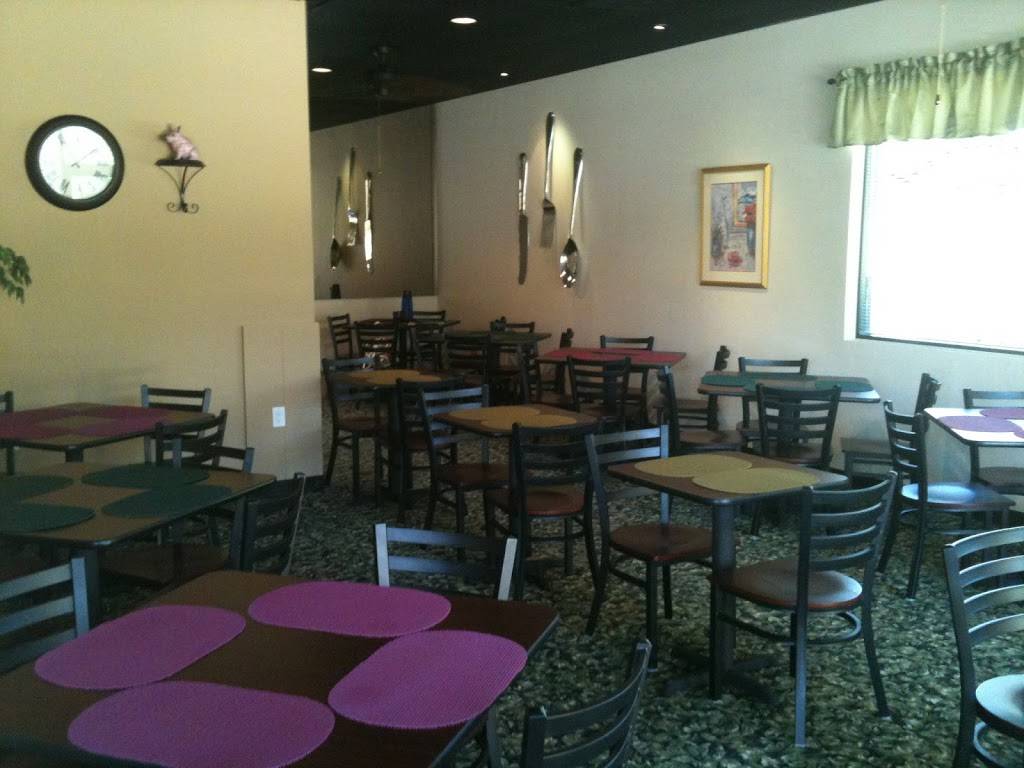 Bernwood Catering Company Naples | restaurant | 3325 Airport-Pulling Rd, Naples, FL 34105, USA | 2394987400 OR +1 239-498-7400