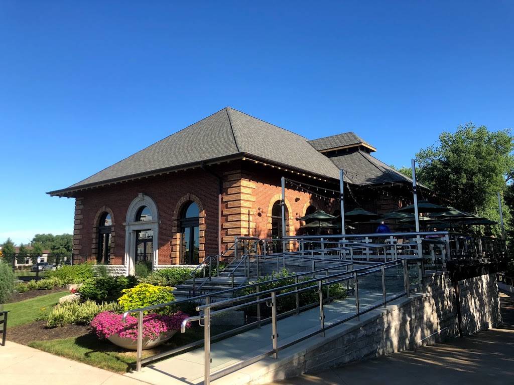 Upland Columbus Pump House | restaurant | 148 Lindsey St, Columbus, IN 47201, USA | 8127993587 OR +1 812-799-3587