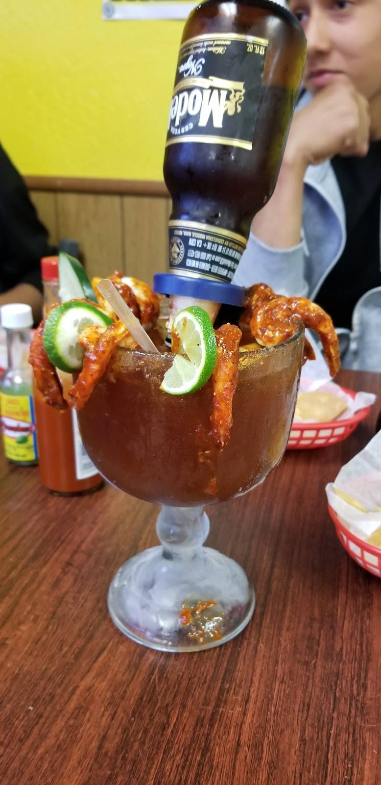 Taqueria El Huarache | restaurant | 3115 R St, Merced, CA 95348, USA | 2097231488 OR +1 209-723-1488