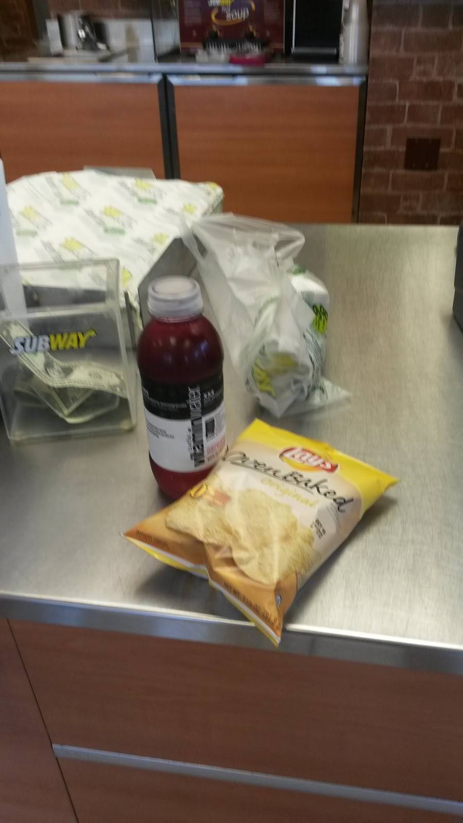 Subway | restaurant | 417 Boston Post Rd, West Haven, CT 06516, USA | 2039341616 OR +1 203-934-1616