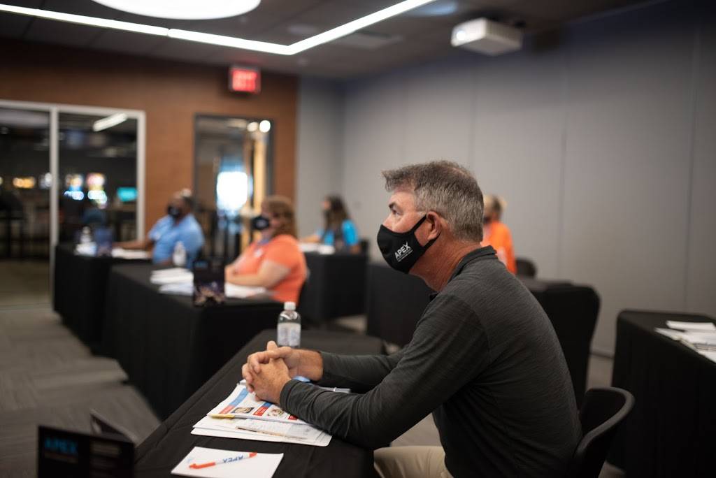 Apex Entertainment Virginia Beach | restaurant | 4621 Columbus St #100, Virginia Beach, VA 23462, USA | 7576788666 OR +1 757-678-8666