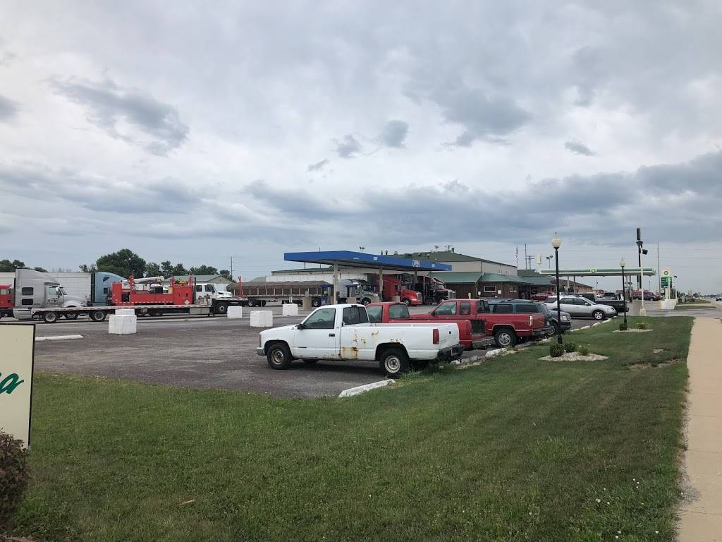 K & H Truck Plaza Inc. | restaurant | 1043 S Crescent St, Gilman, IL 60938, USA | 8152657625 OR +1 815-265-7625