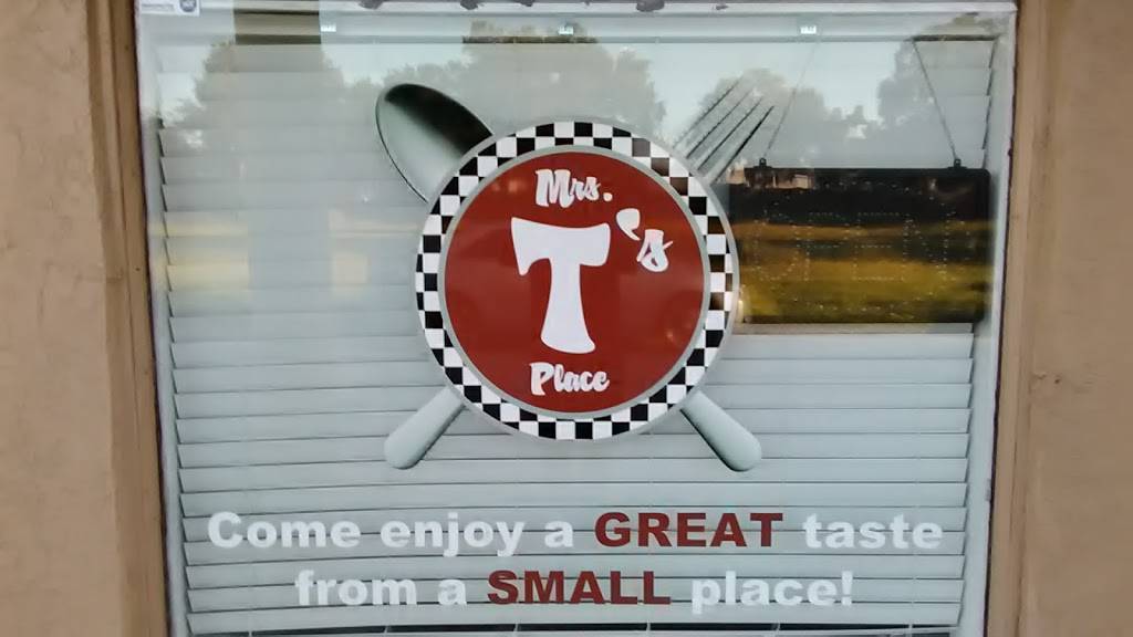 MRS. Ts Place | restaurant | 305 Pine St, Leesburg, FL 34748, USA | 3524313217 OR +1 352-431-3217