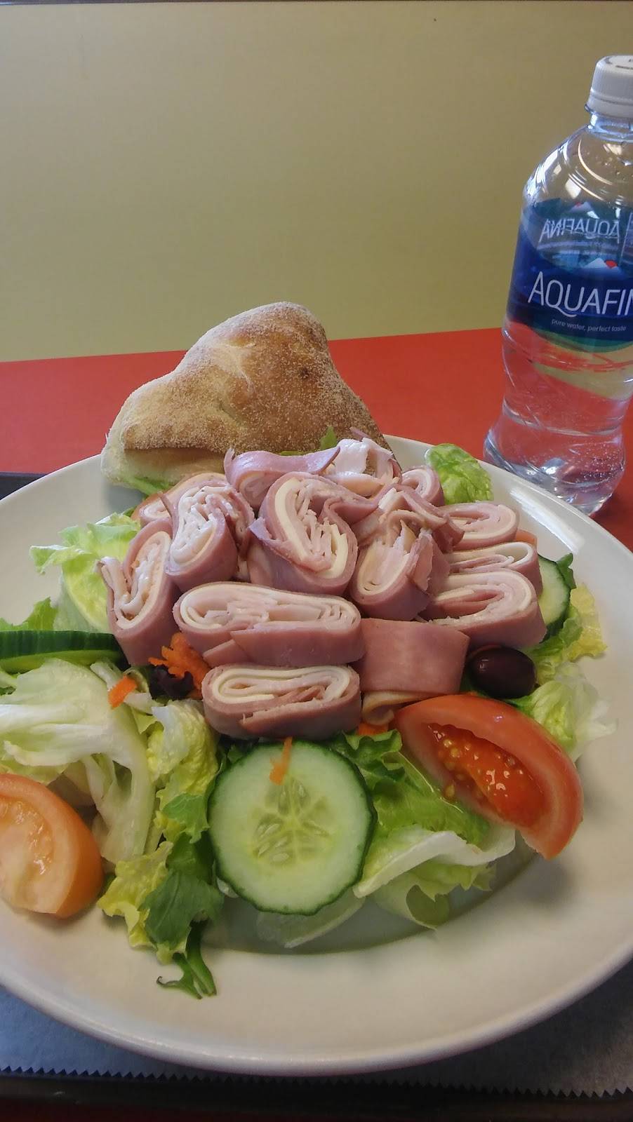 Alfredos Italian Kitchen | meal takeaway | 462 Salem St, Medford, MA 02155, USA | 7813951799 OR +1 781-395-1799