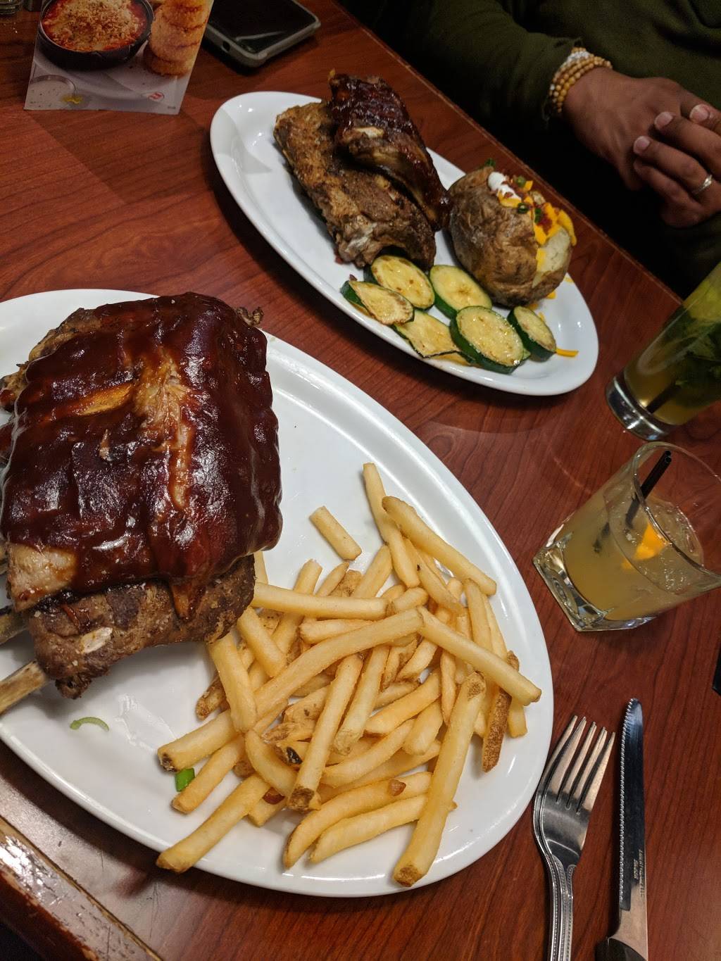 Ruby Tuesday | restaurant | 1230 Virginia Ave, East Point, GA 30344, USA | 4045594887 OR +1 404-559-4887