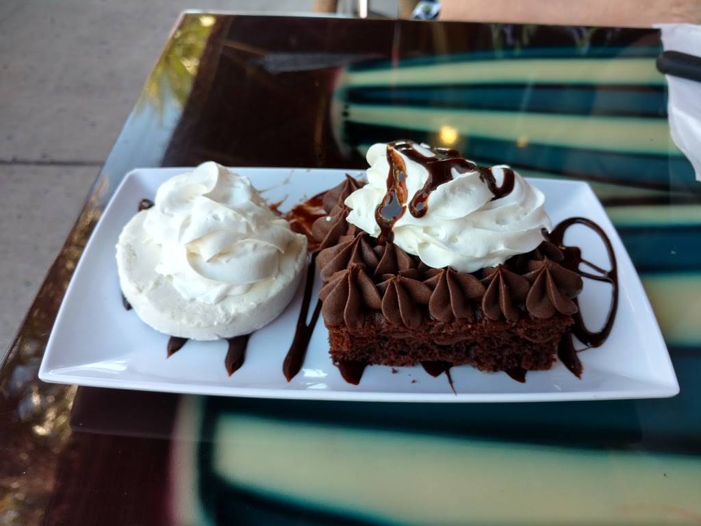 Las Palmas Restaurant | restaurant | 351 N Donnelly St, Mt Dora, FL 32757, USA | 3527203336 OR +1 352-720-3336