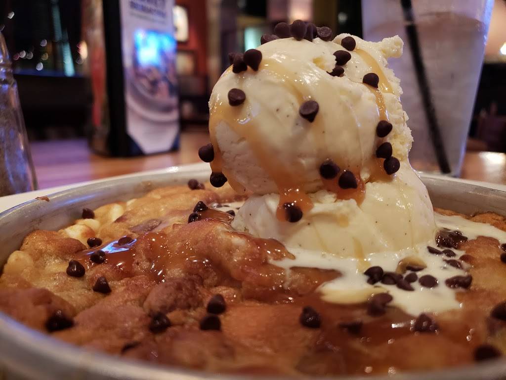 BJs Restaurant & Brewhouse | restaurant | 6401 Bluebonnet Blvd #740, Baton Rouge, LA 70836, USA | 2257664300 OR +1 225-766-4300